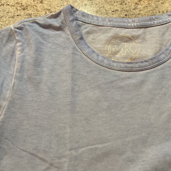 Michael Kori Baby Blue Faded Wash Tee - Picture 2 of 6